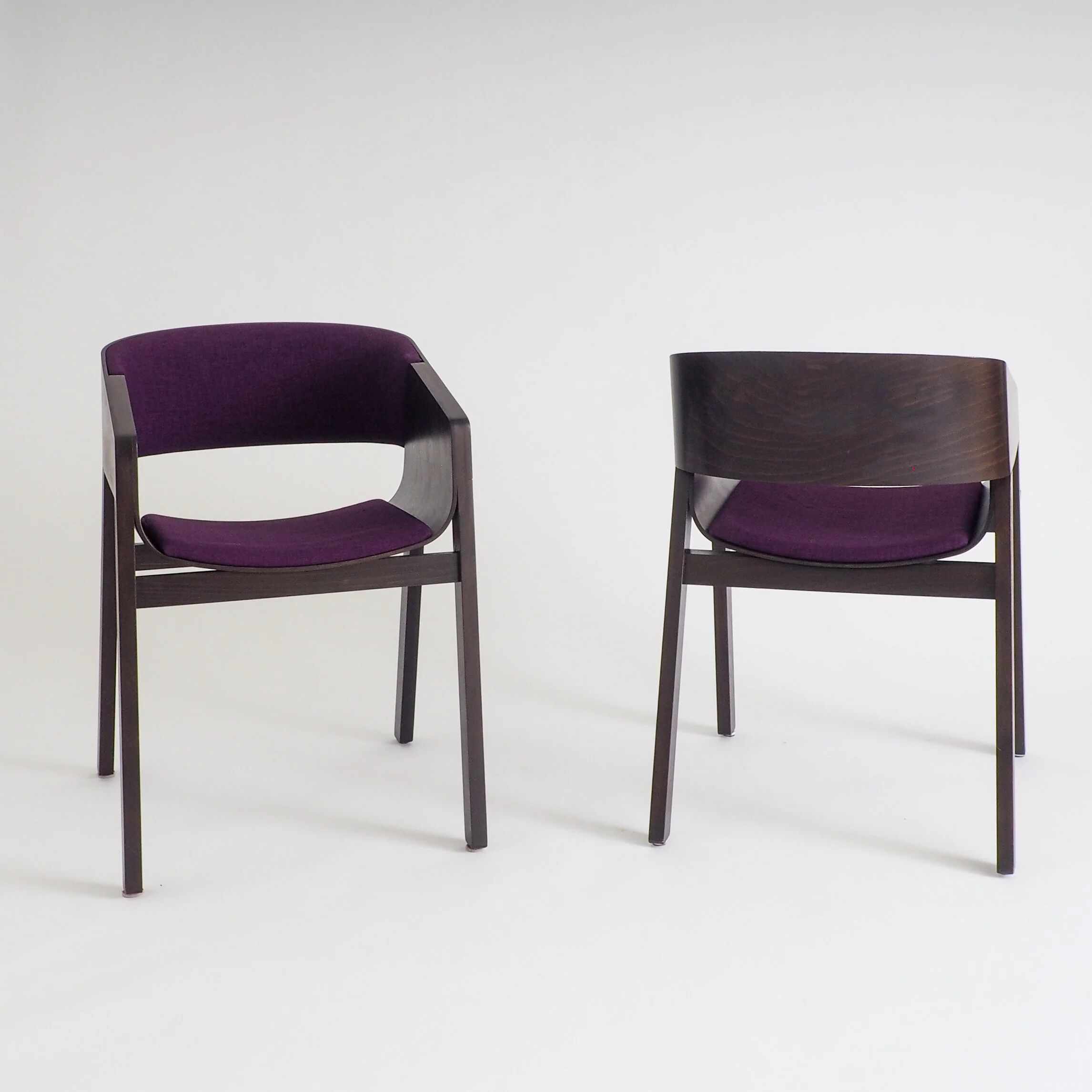 Ensemble de 2 fauteuils magnifiques par TON