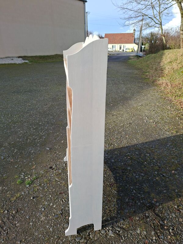 Bibliothèque ou bibus ancien