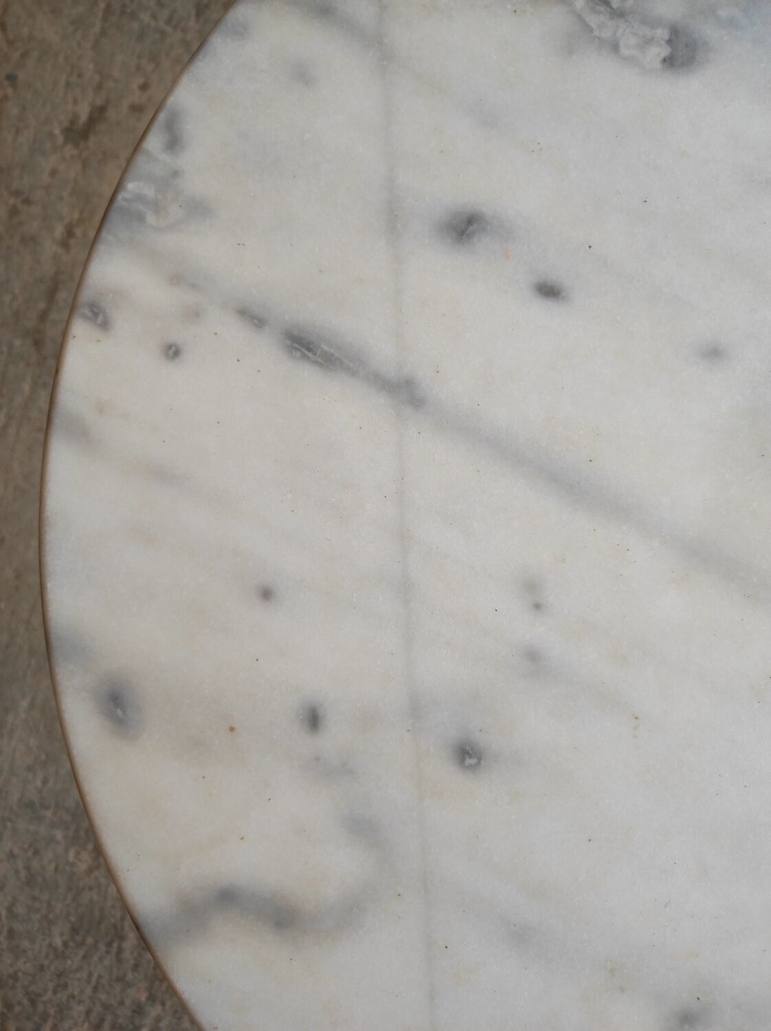 Table bistro marble top cast iron foot