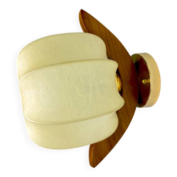 Italian "Cocoon" wall light, resin and pine wood, 1970s