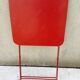 Table basse pliante en métal rouge H 43 cm