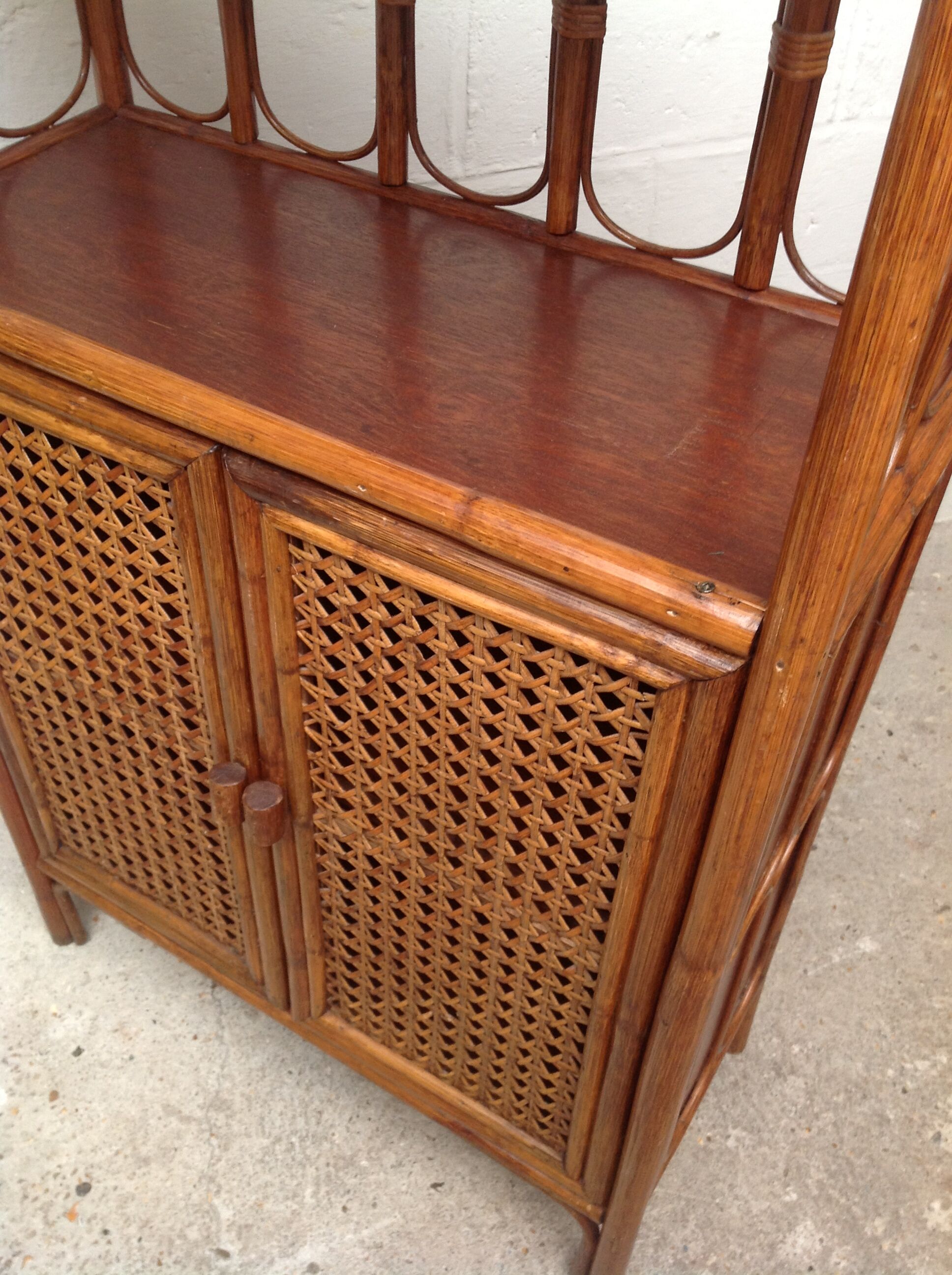 Buffet vintage bois et cannage rotin