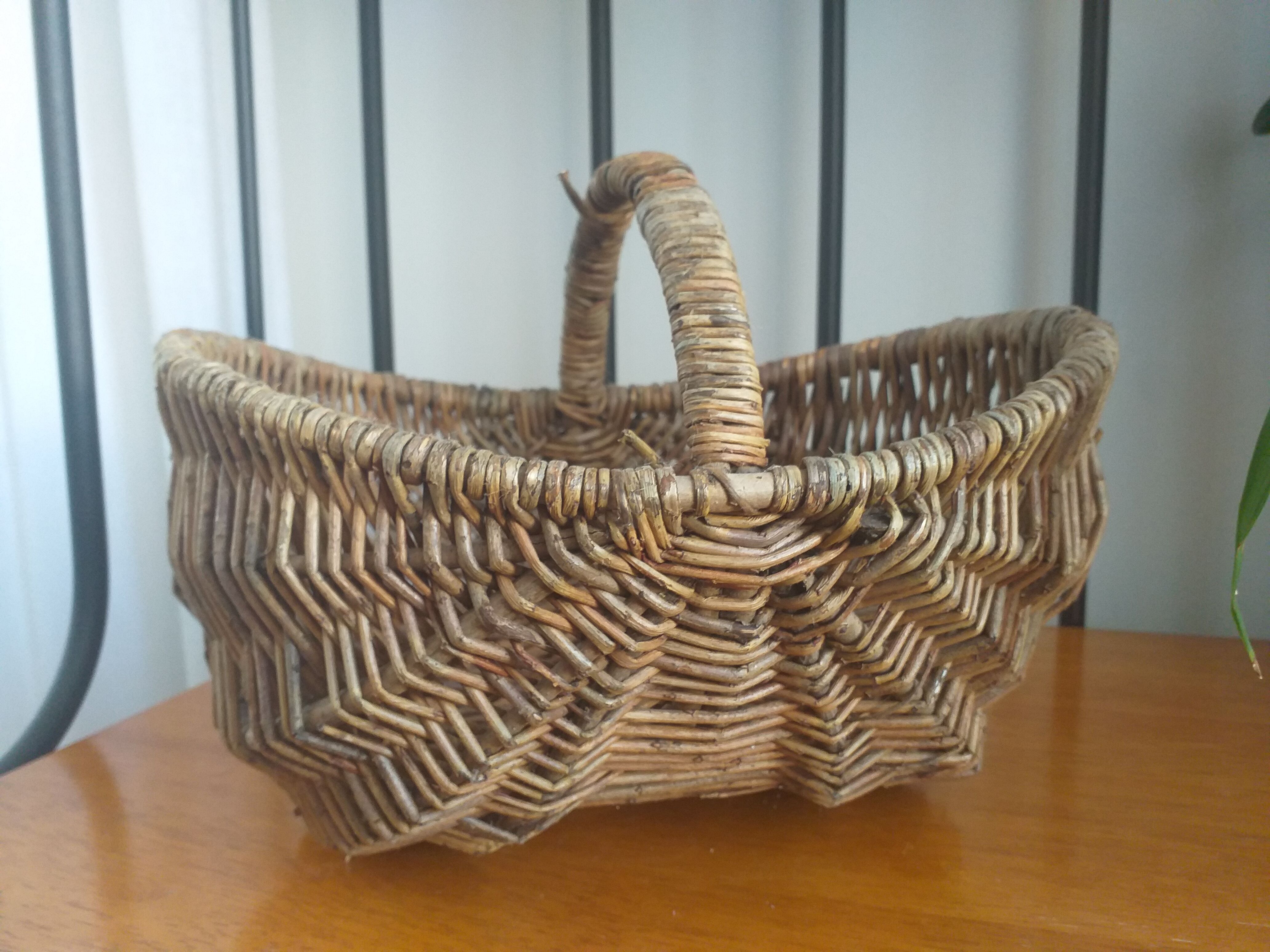 Wicker basket