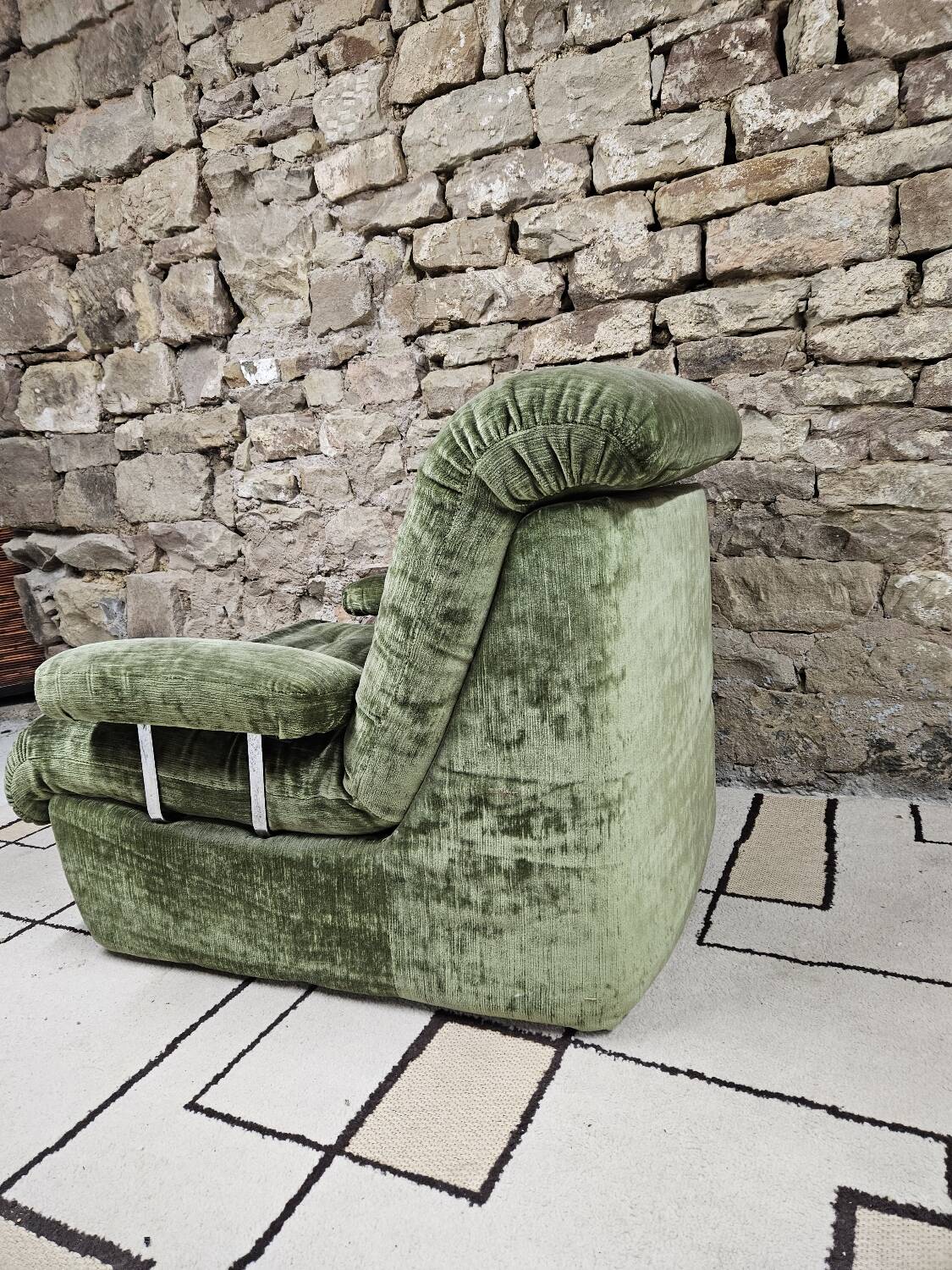 Vintage fireside chair 1970"