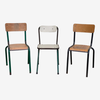 Lot de 3 chaises d’école vintage