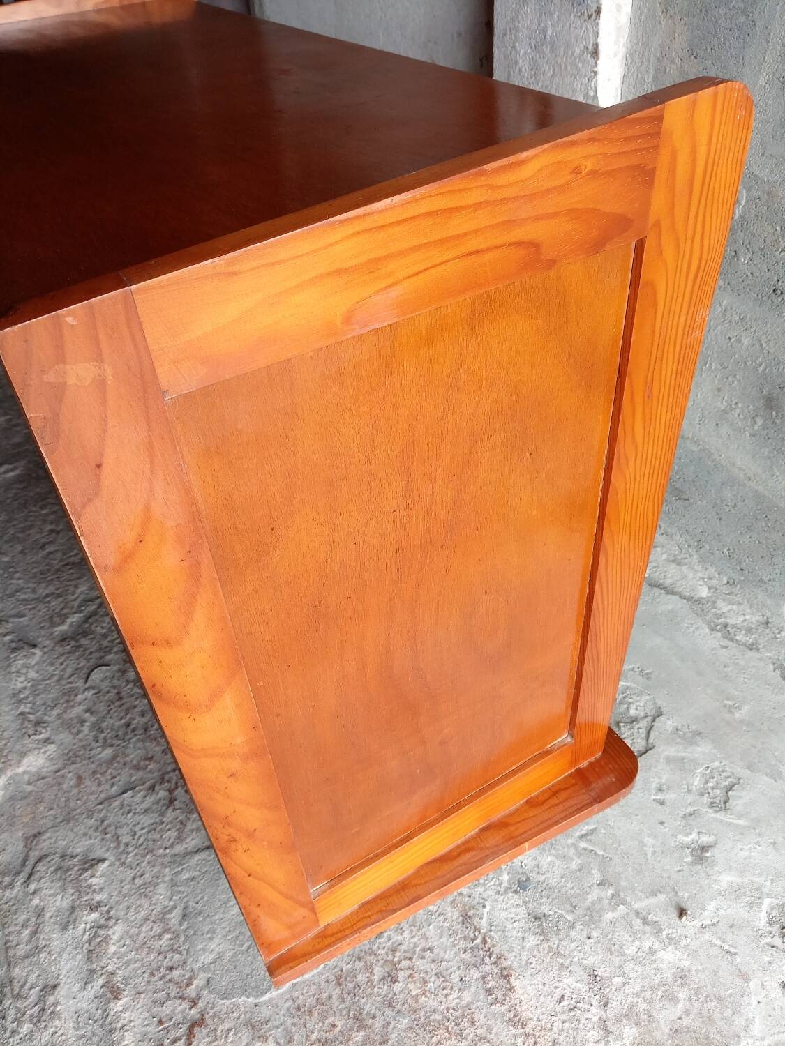 Vintage chest of drawers