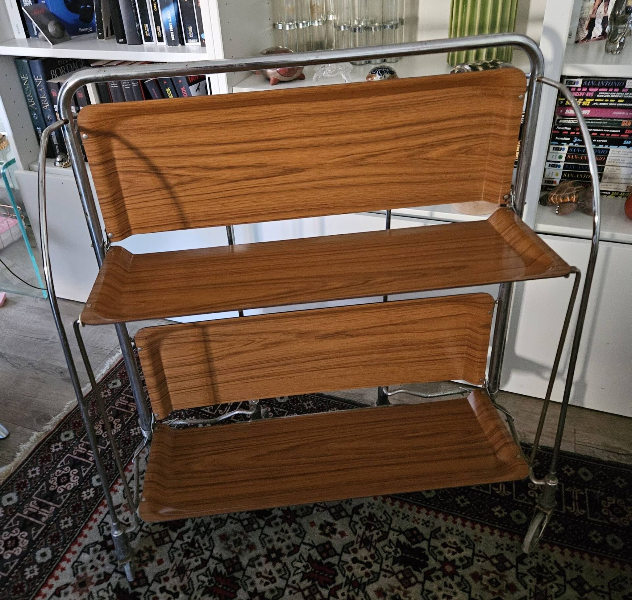 Vintage chrome & Formica folding dessert table from the 70s.