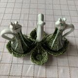 Servant oiler and vinegar cabbage slurry in slurry