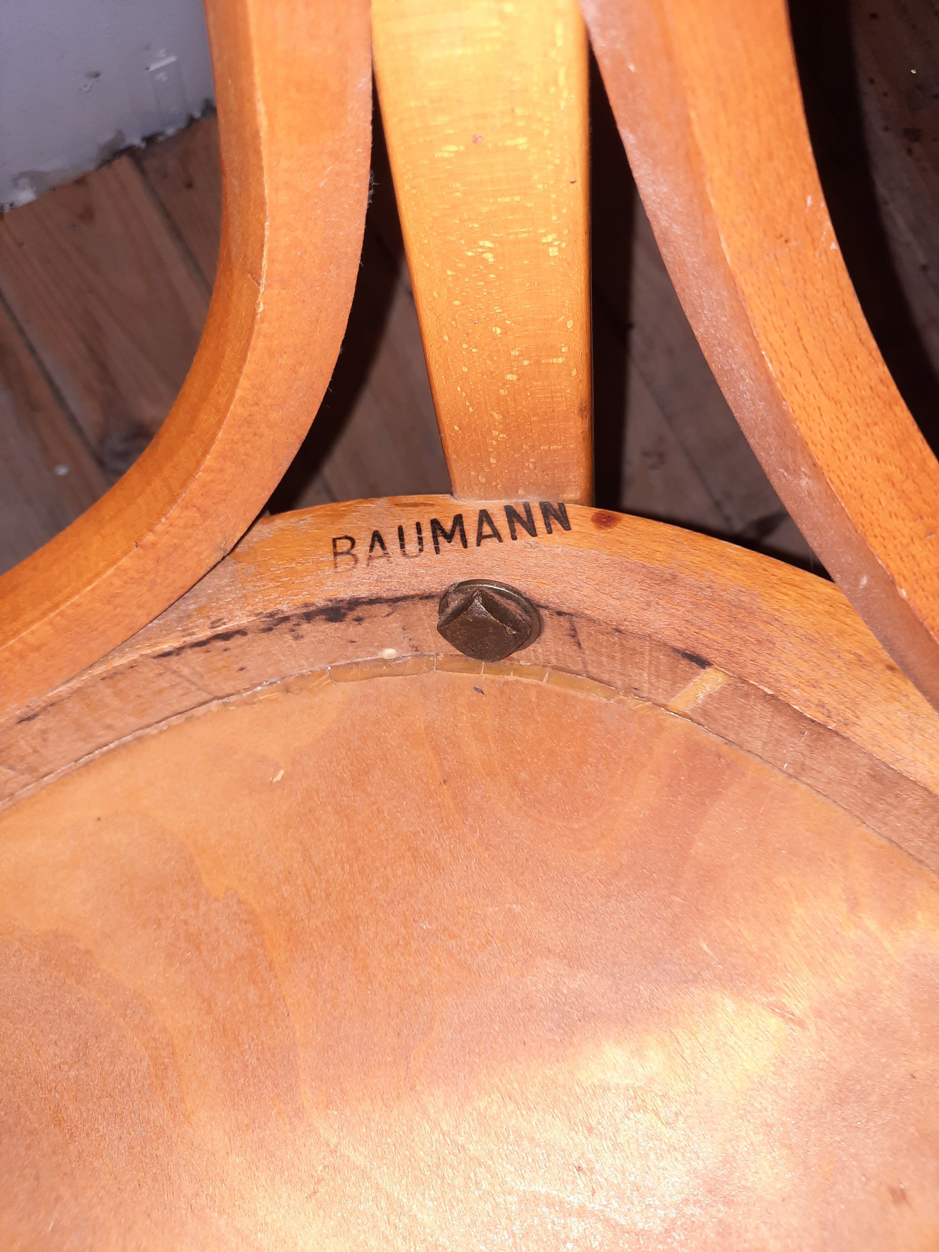 Paire de chaise en bois courbé "Baumann"