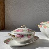 Set of dishes, soup tureen and sauceboat