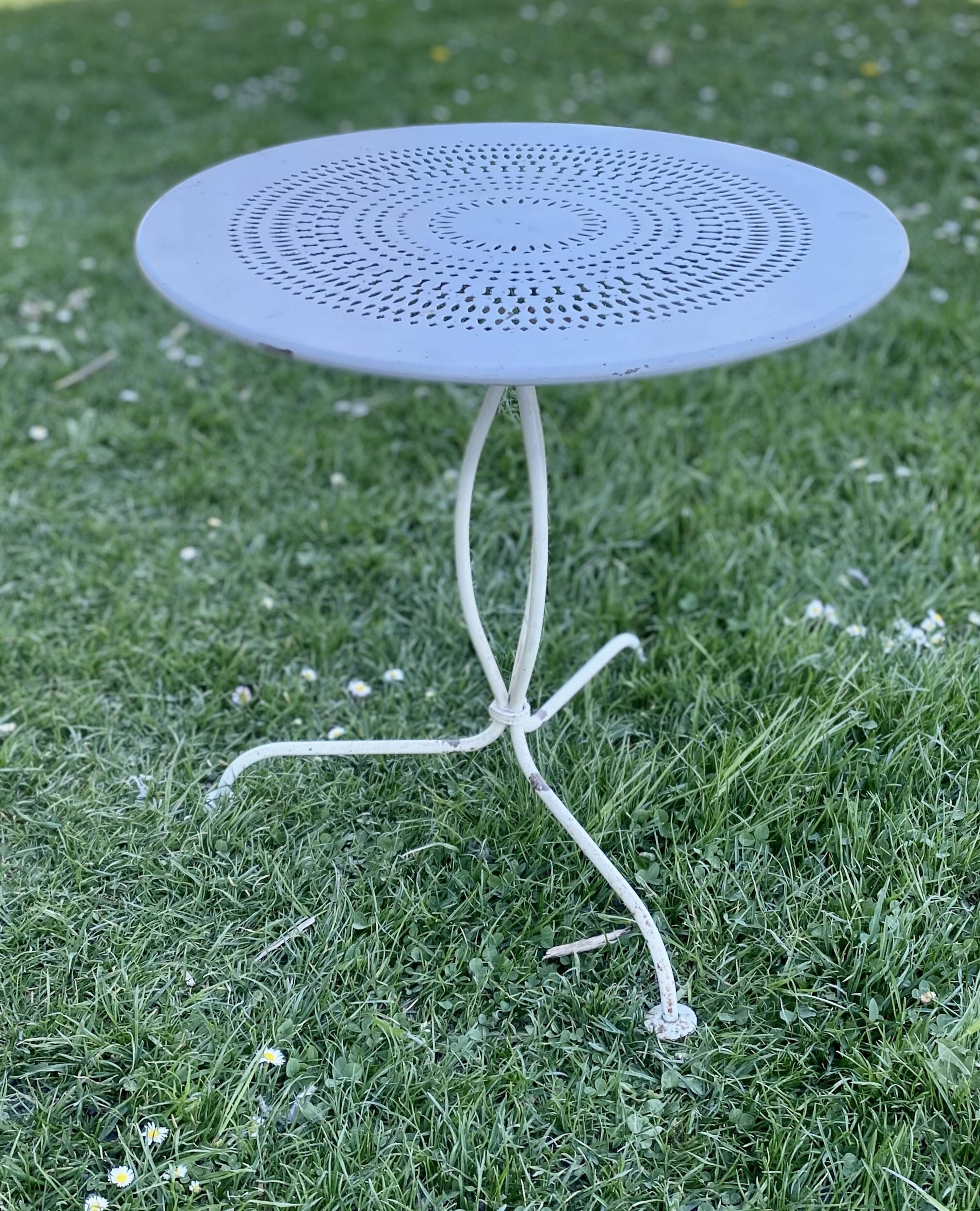 Table basse de jardin guéridon fer forgé vintage 1900