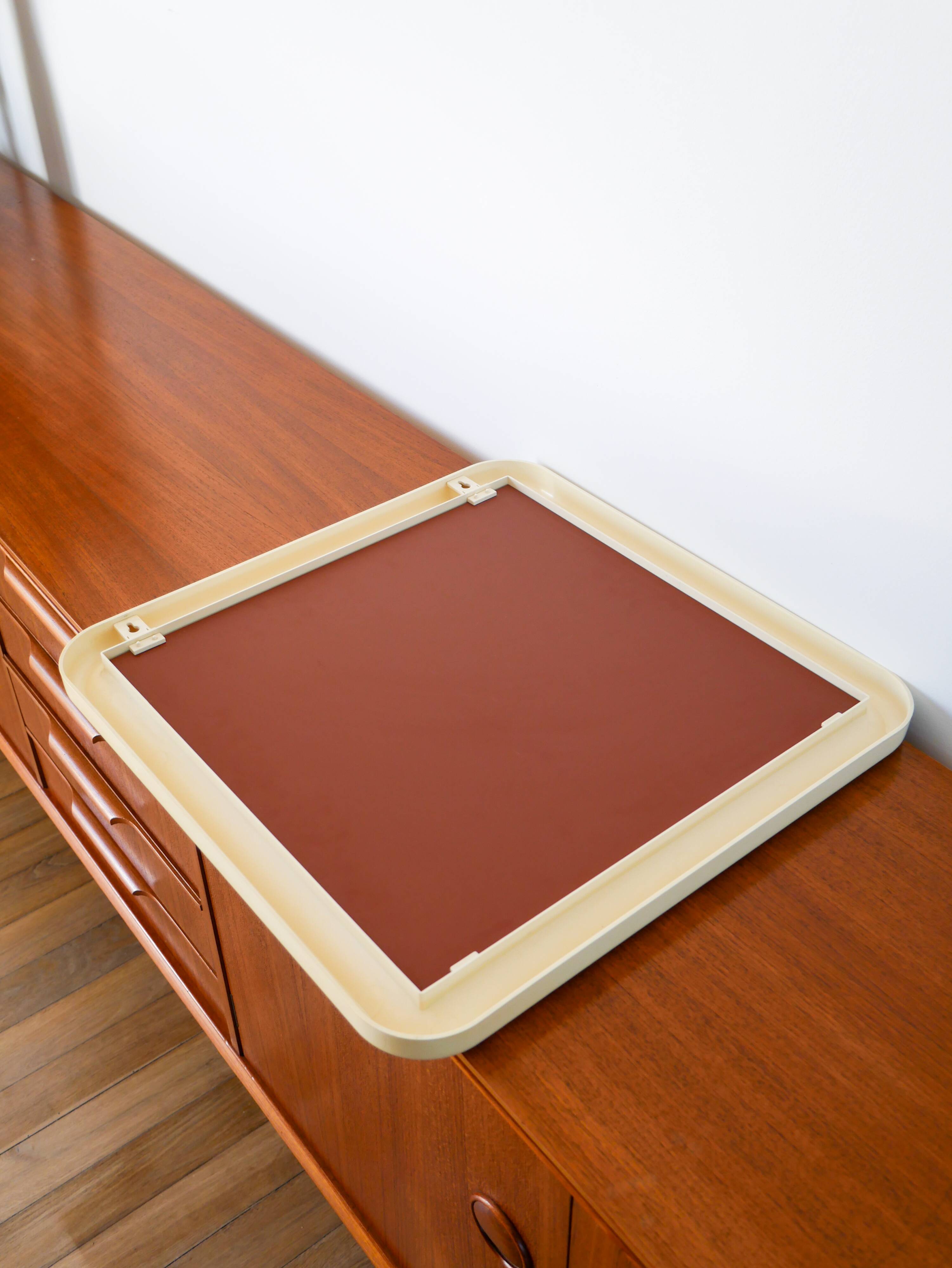 Ecru square plexiglass mirror, Made in Italy, 1970