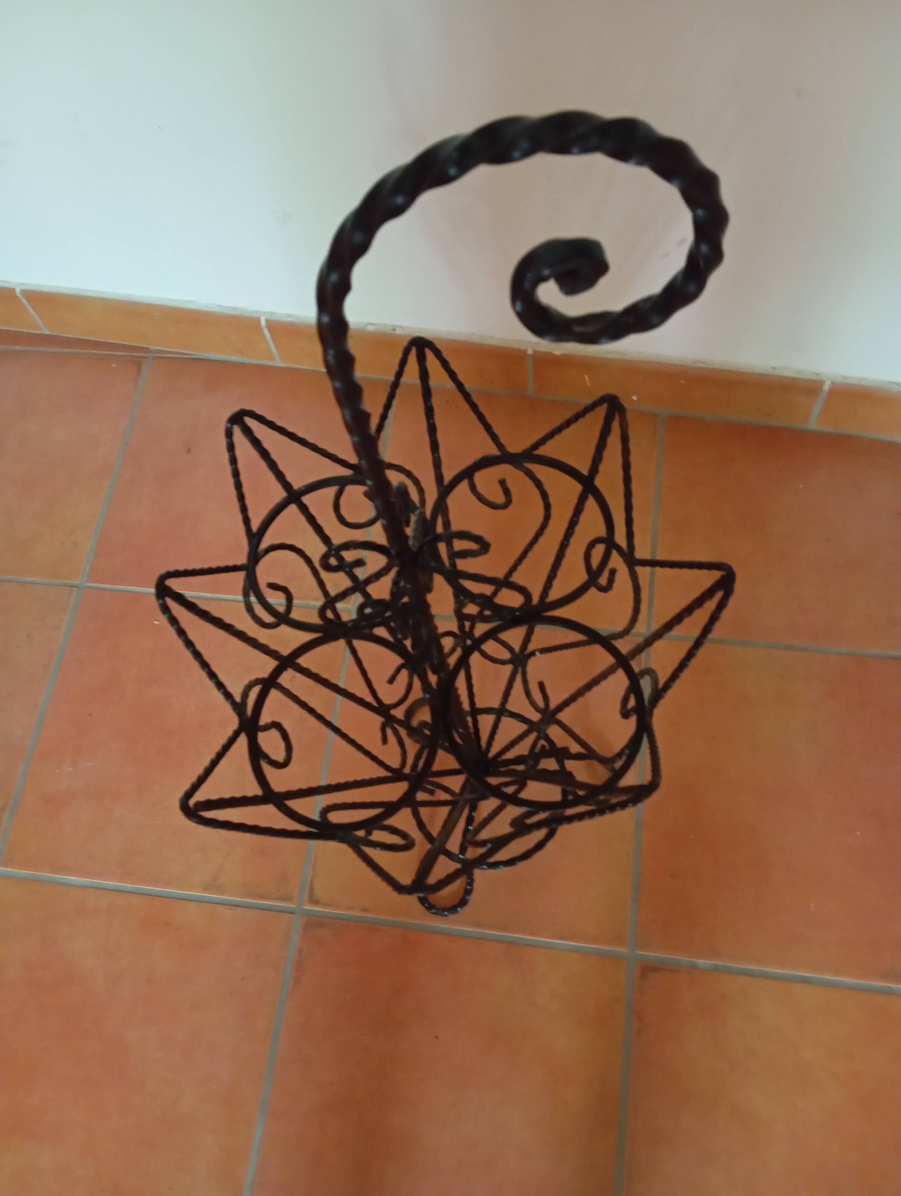 WROUGHT IRON UMBRELLA STAND