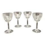 Aperitif glasses with chiseled flower patterns