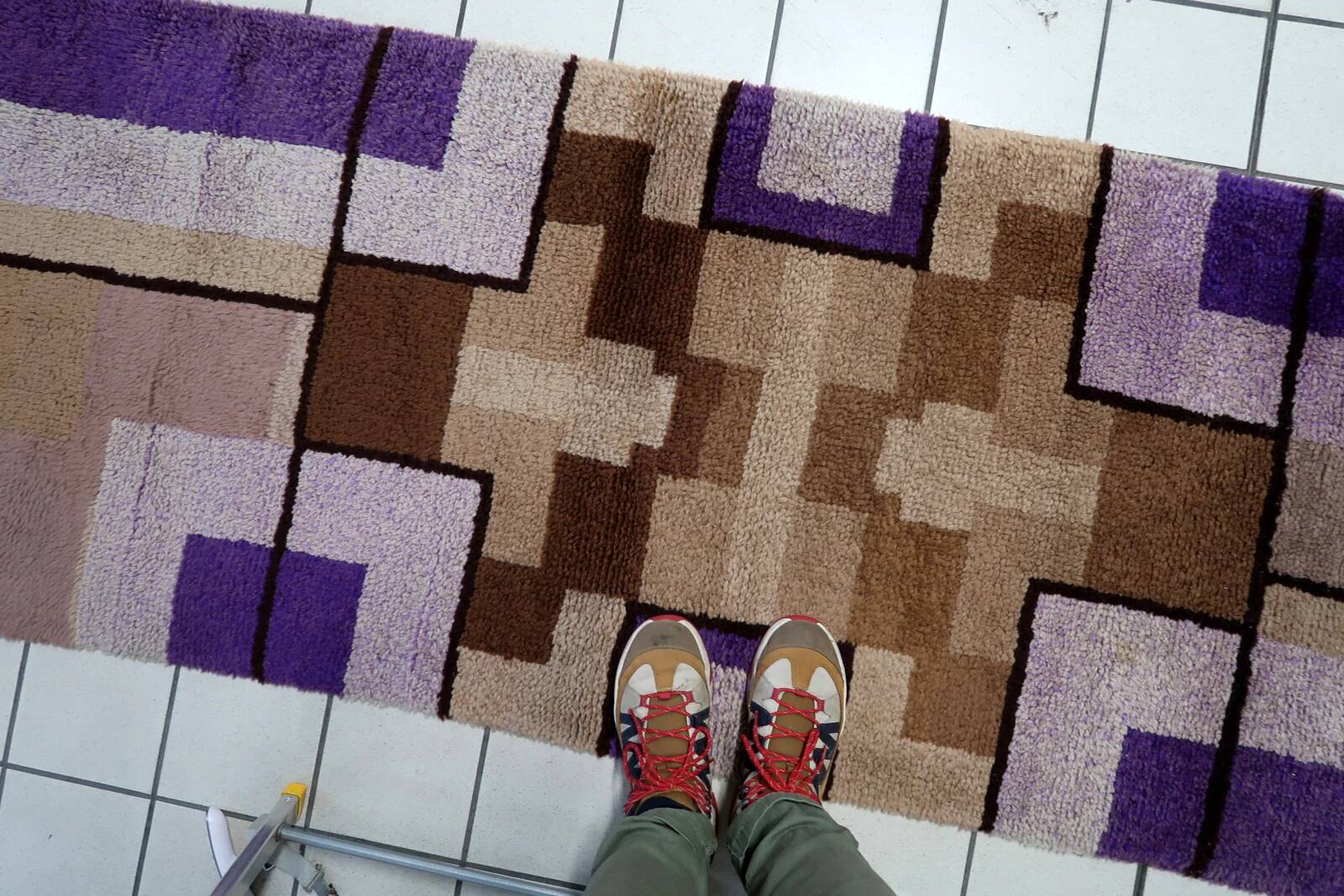 Vintage French Savonnerie runner modernist design 88cm x 259cm - 1970s (1C1201)