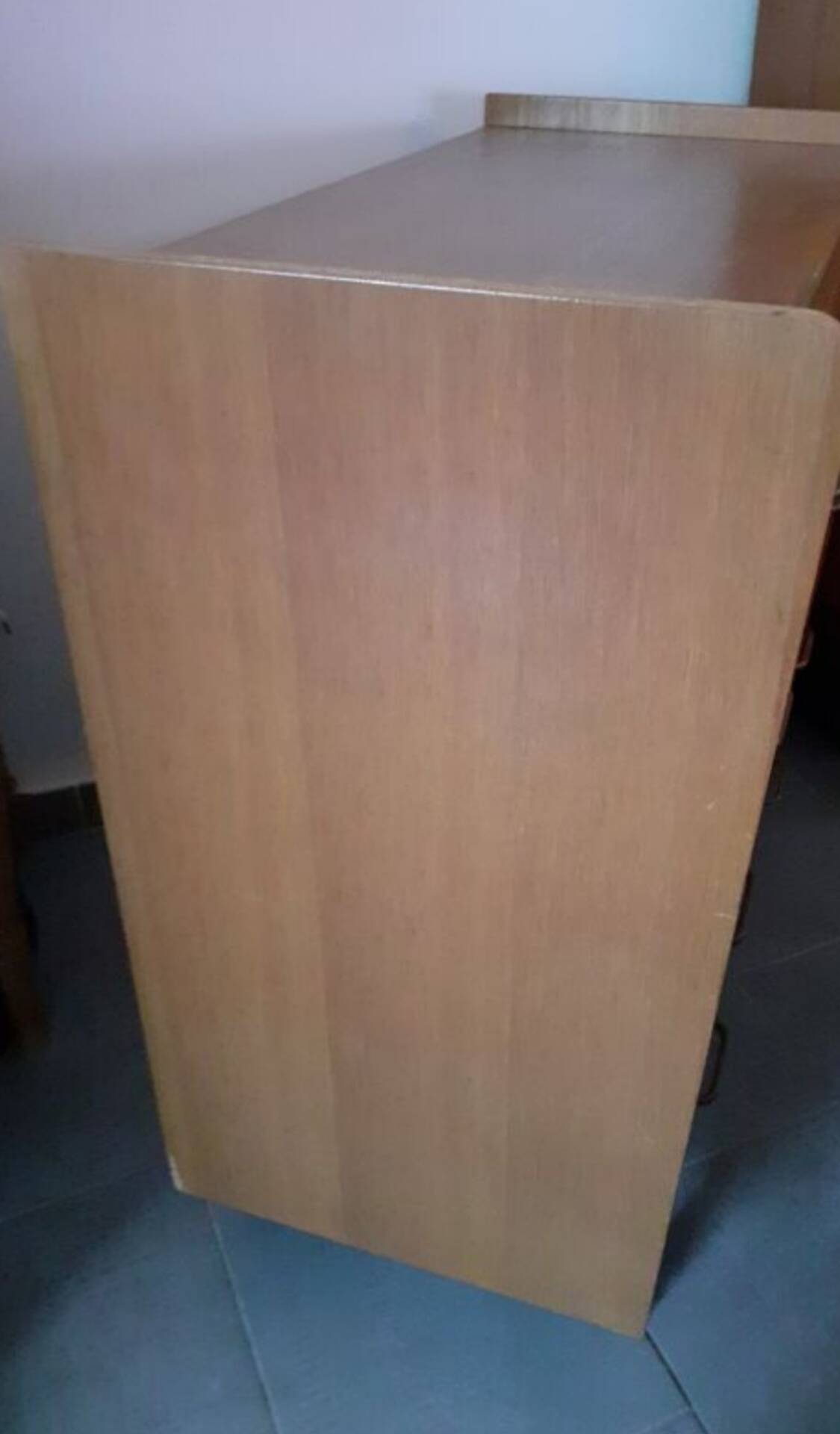 Commode vintage années 50/60 – 4 tiroirs – esprit moderniste