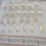 12 Ercuis cake forks