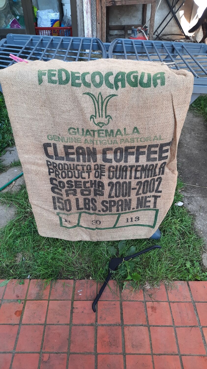 Set of 4 burlap bags