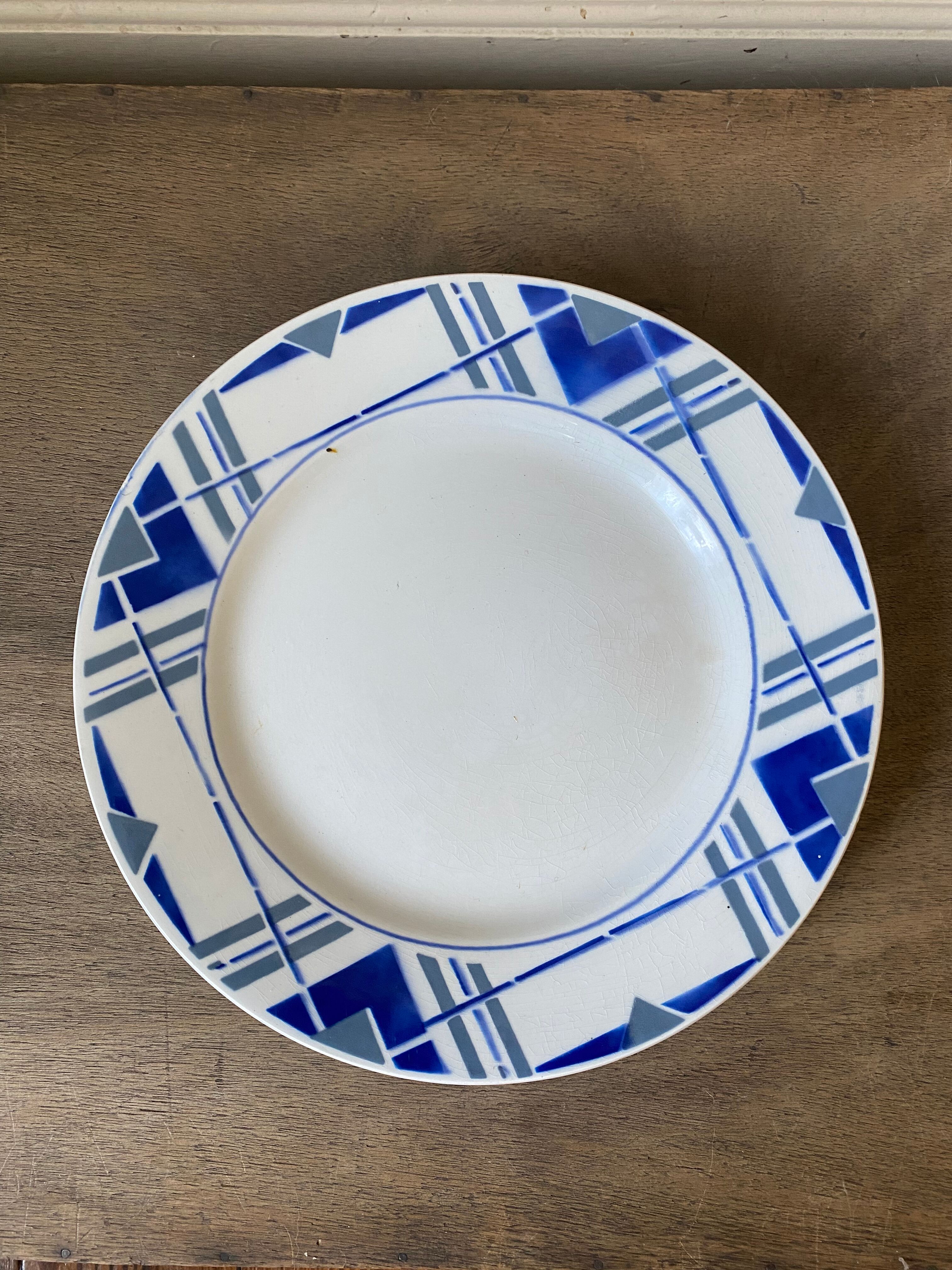 Ceranord Saint Amand Basque model standing dish