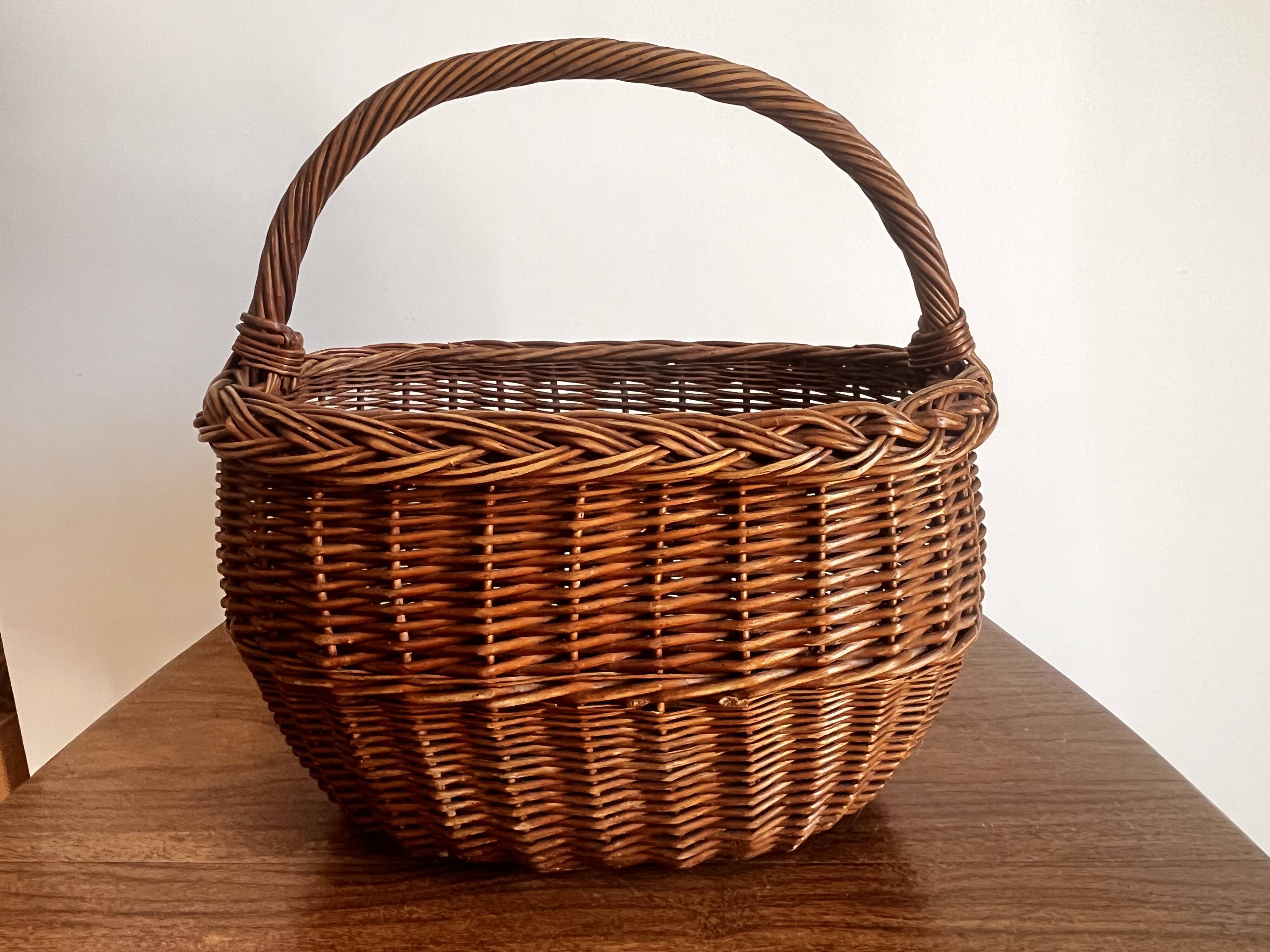 Wicker basket