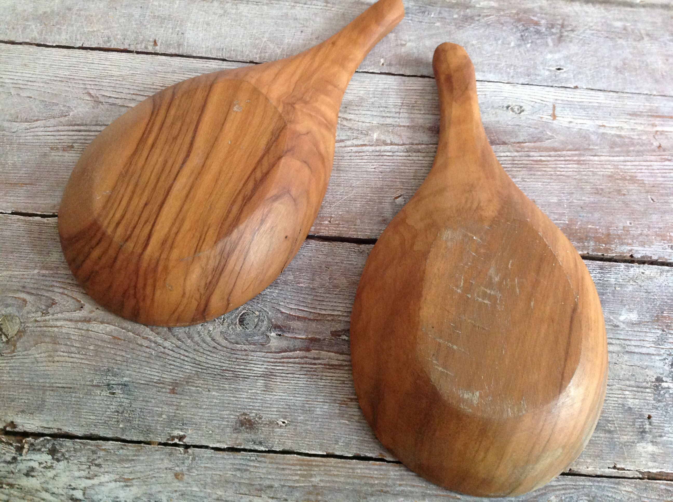 Duo of wooden dishes
