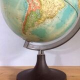 Terrestrial globe