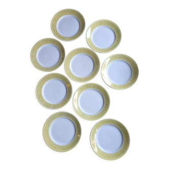 Set of 9 flat yellow and gold plates