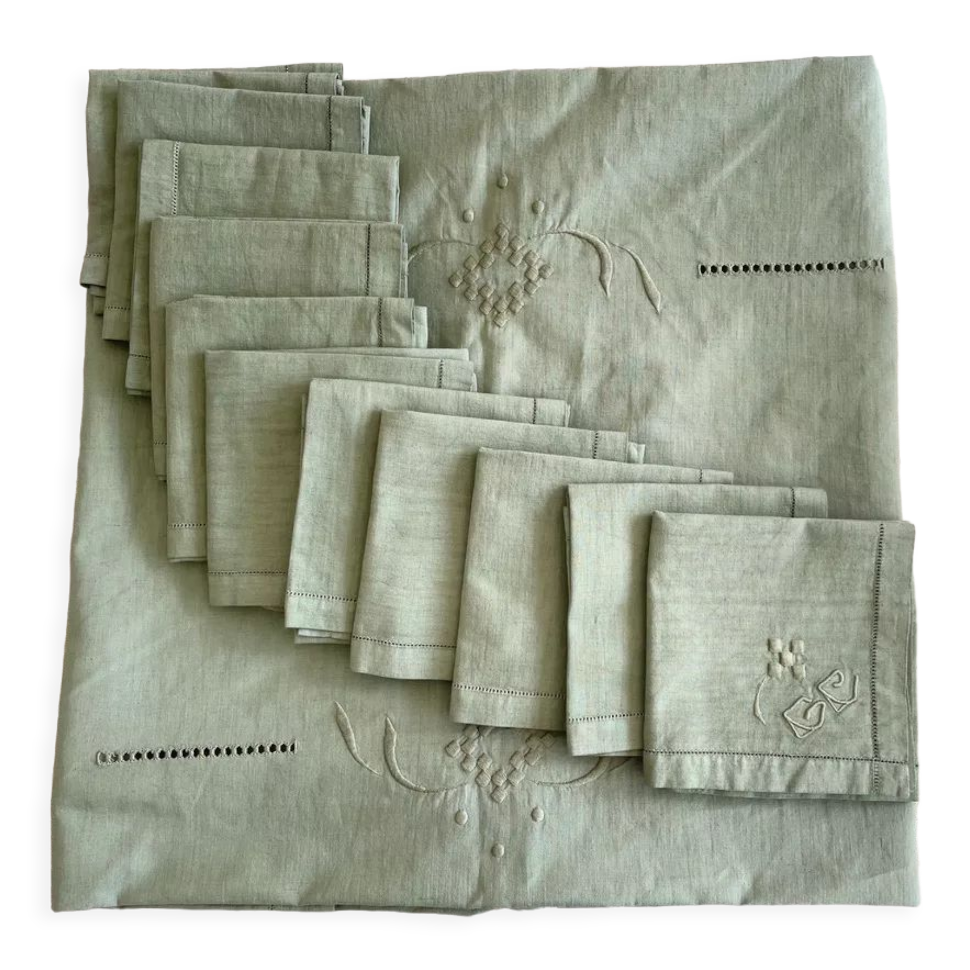 Old tablecloth and its 10 monogrammed GC towels and olive green embroidered - 225x165cm - Métis