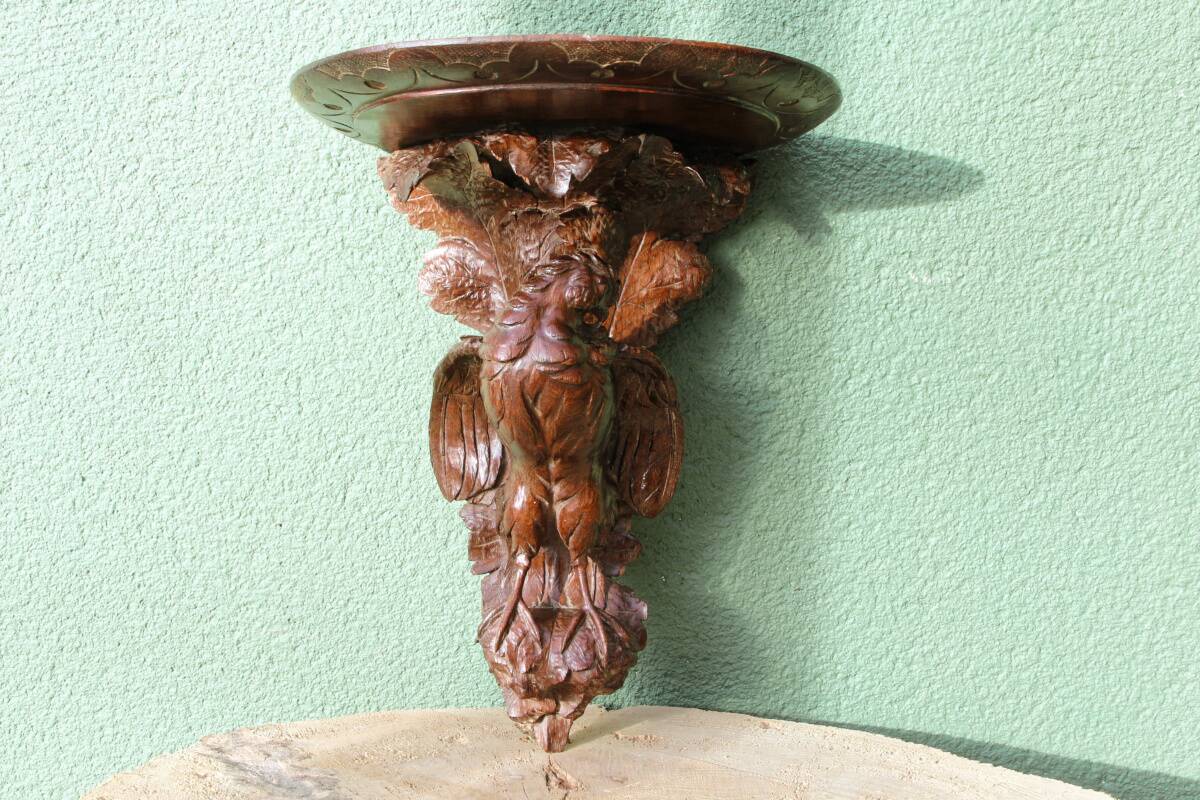 Sculpted wall console, Black Forest, 19th century