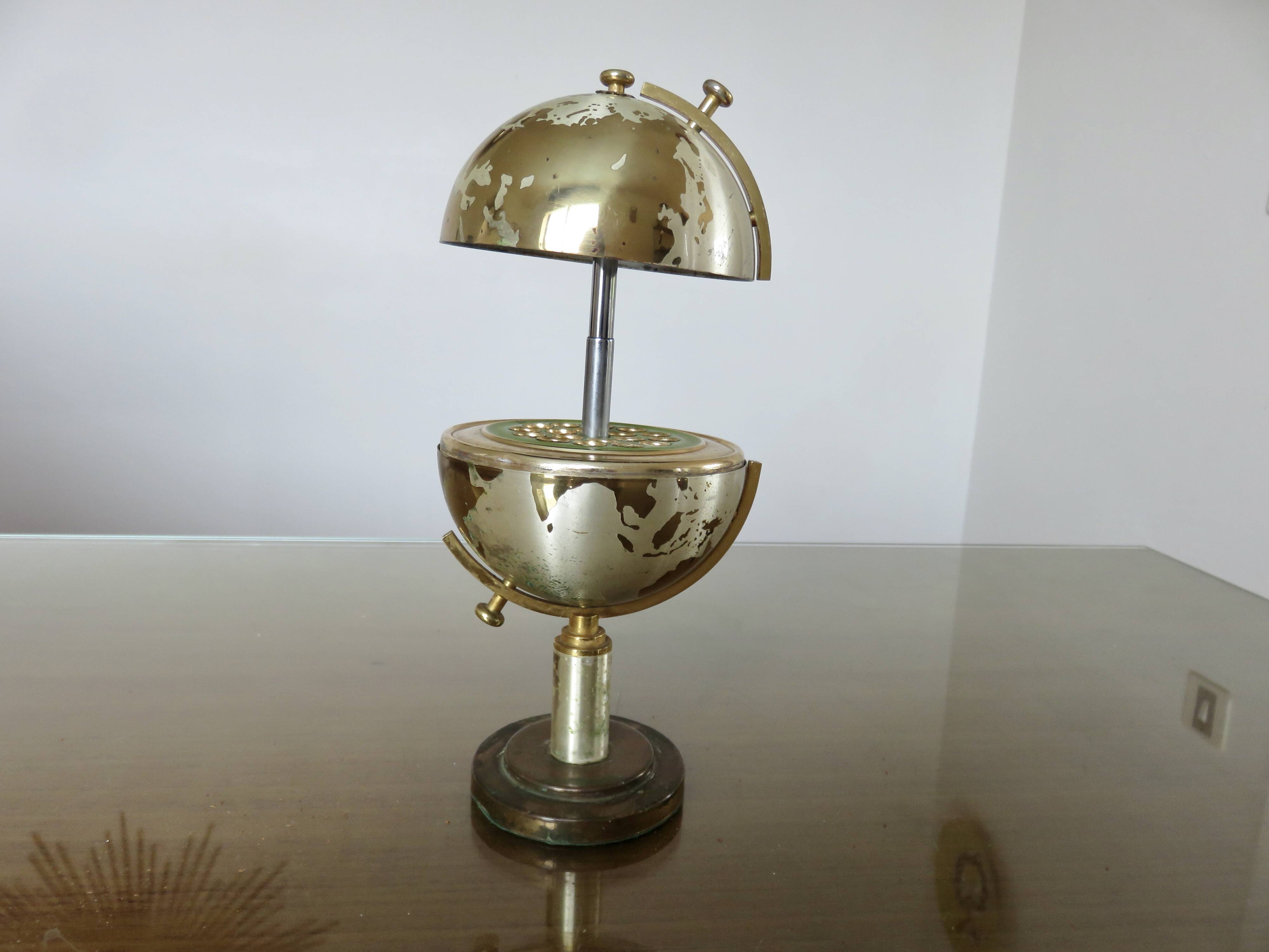 Brass cigarette dispenser, 1960s 70s