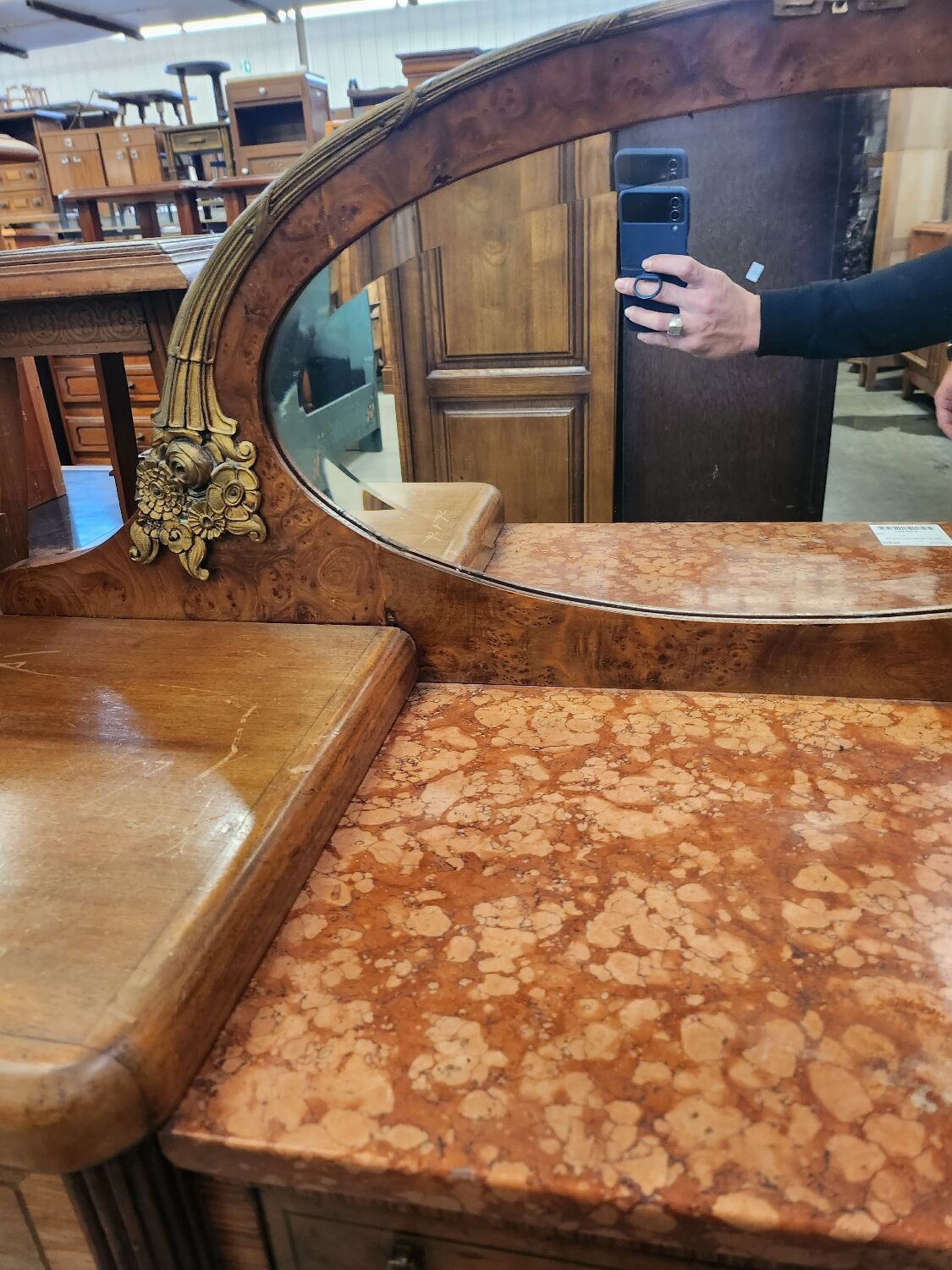 Buffet art deco magnifying glass