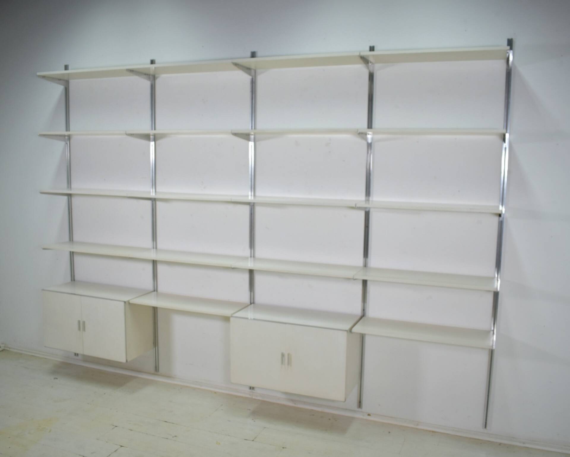 Wall unit CSS by George Nelson for Herman Miller 1960s bookshelf