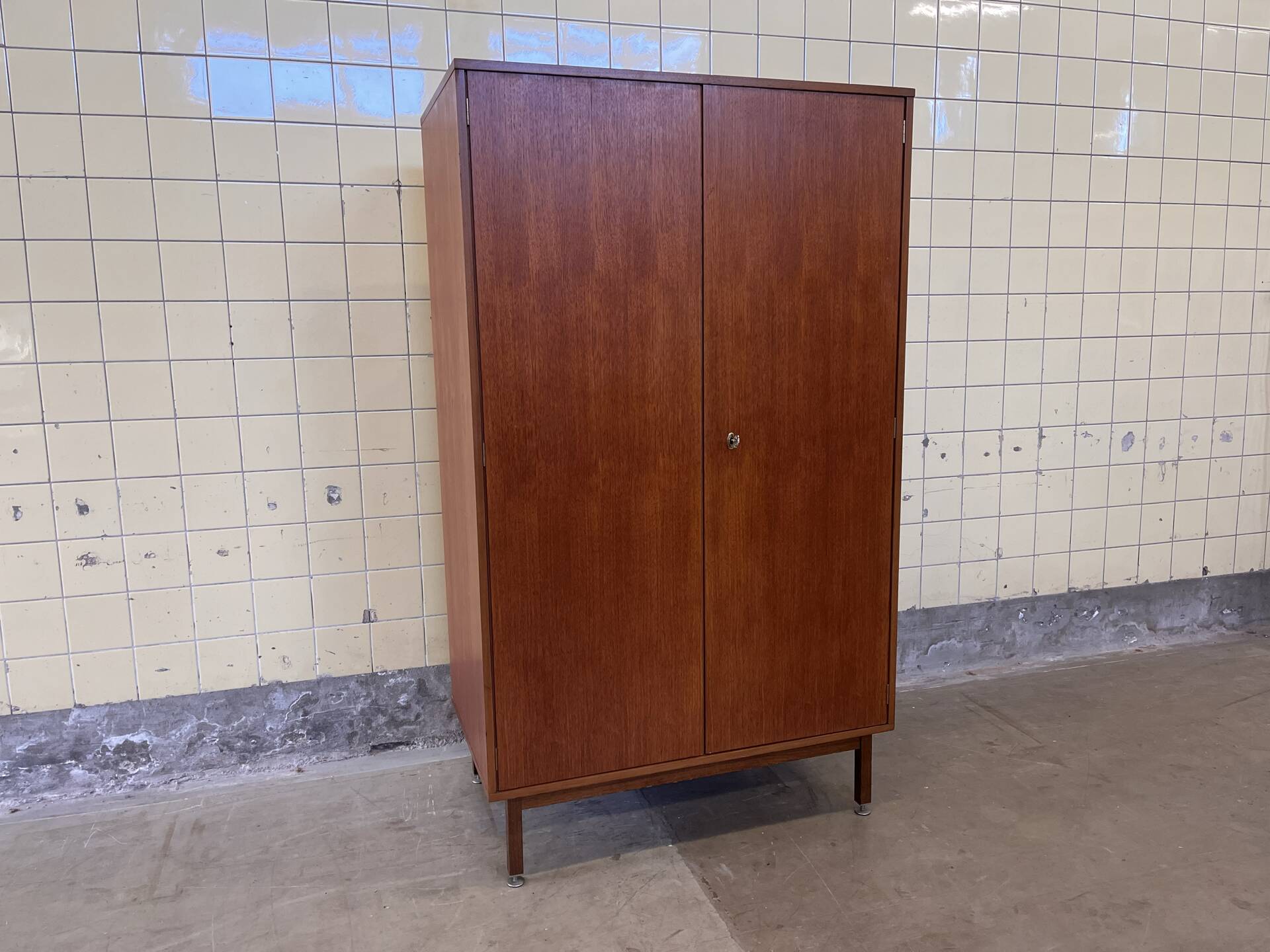Vintage Combineurop wardrobe