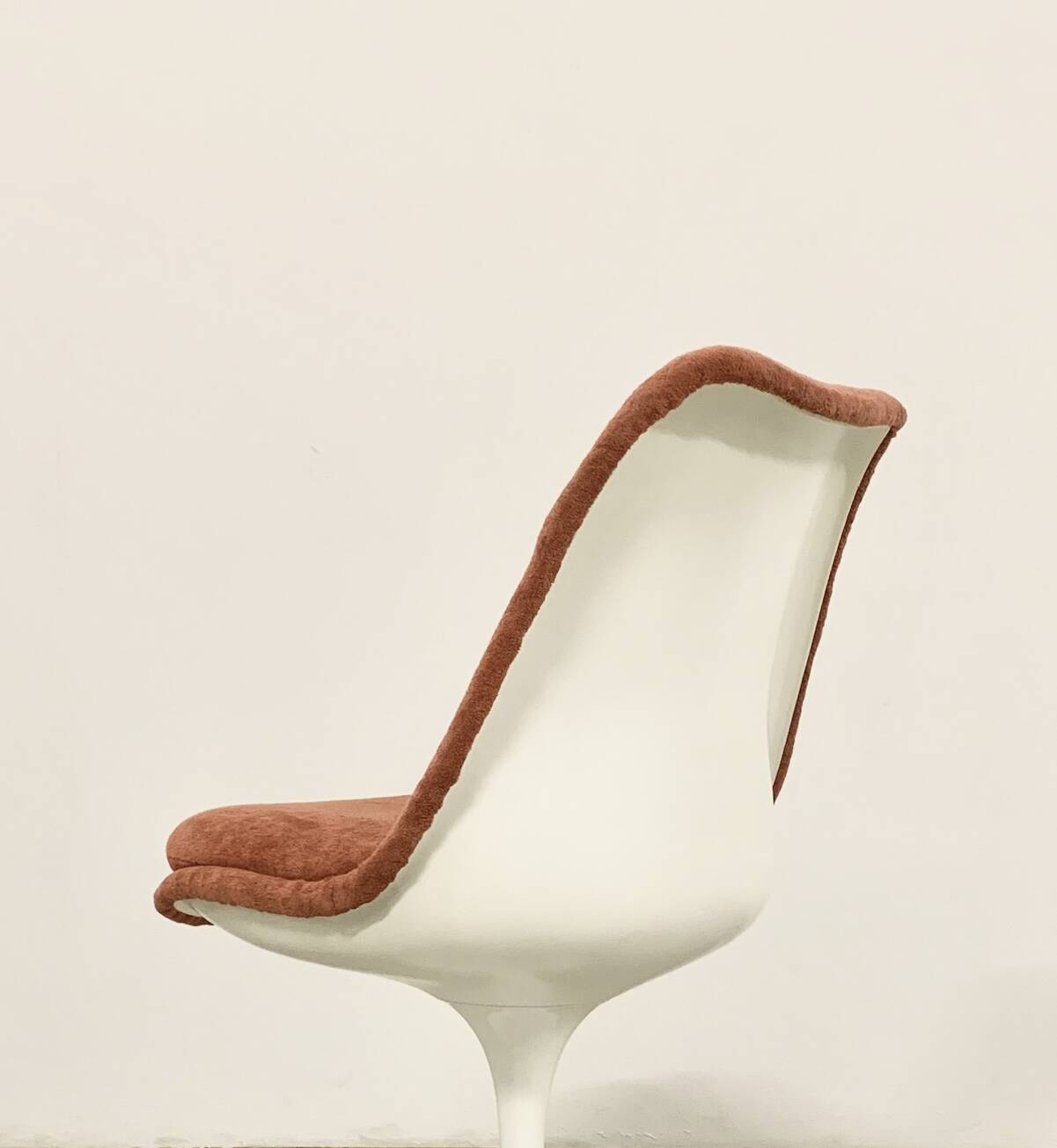 Eero Saarinen Side Chair upholstered 80s by Knoll