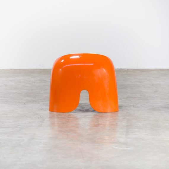 Three stool 'Efebo' Stacy Dukes of the 1960s for Artemide