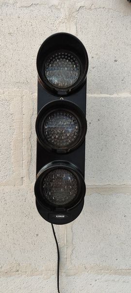 Lamp thick metal traffic light height 44 cm in 220 v