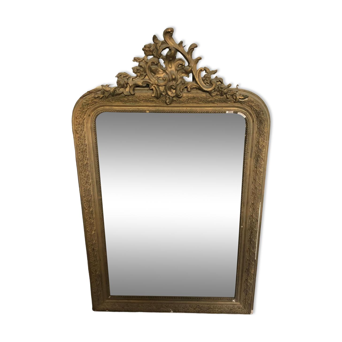 Antique mirror with molding
