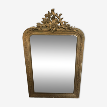 Antique mirror with molding