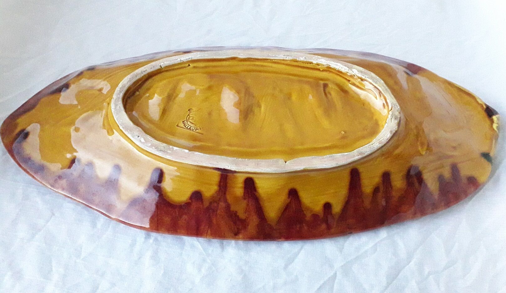 Dish Vallauris banana leaf