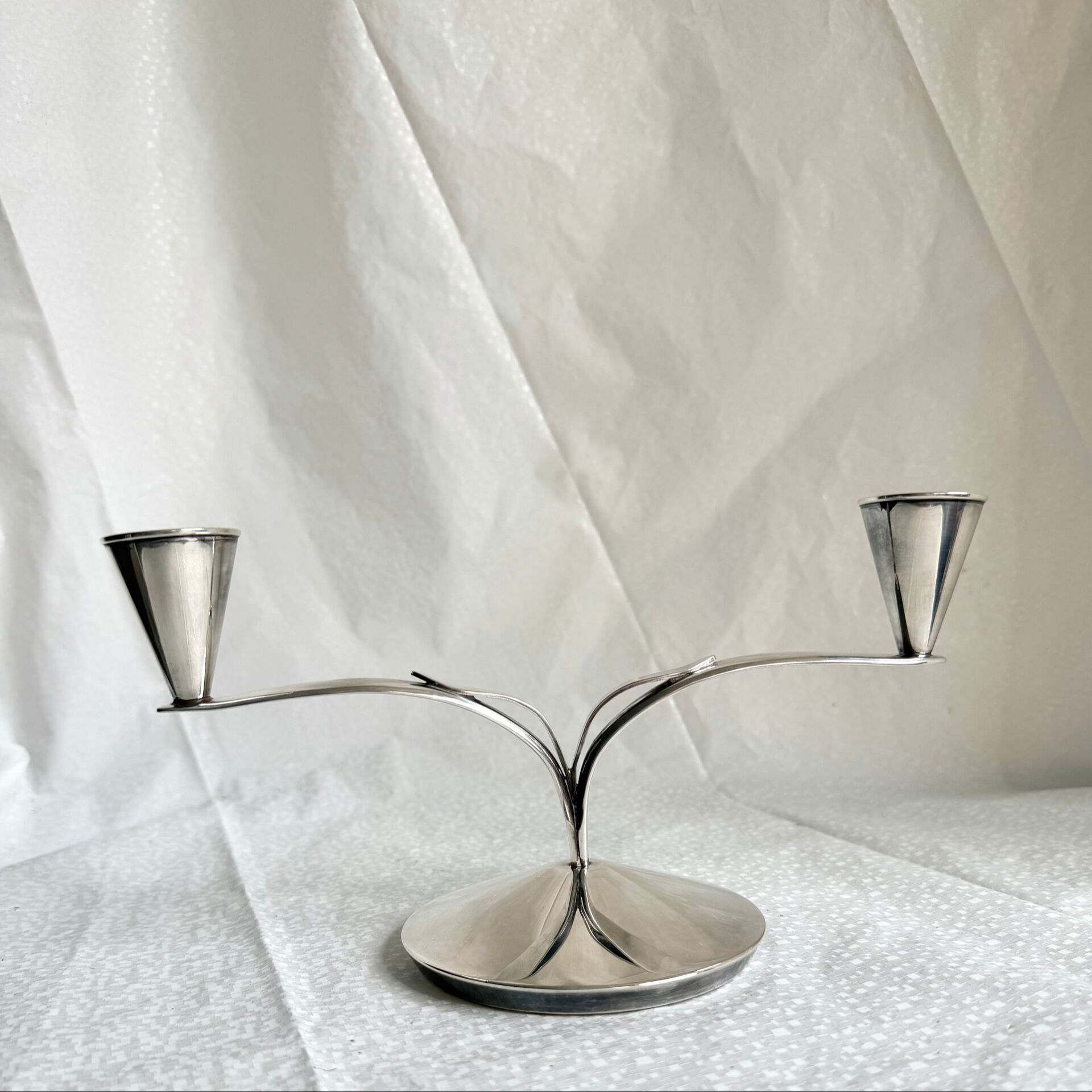 Bougeoir double en argent massif de style Art Déco danois