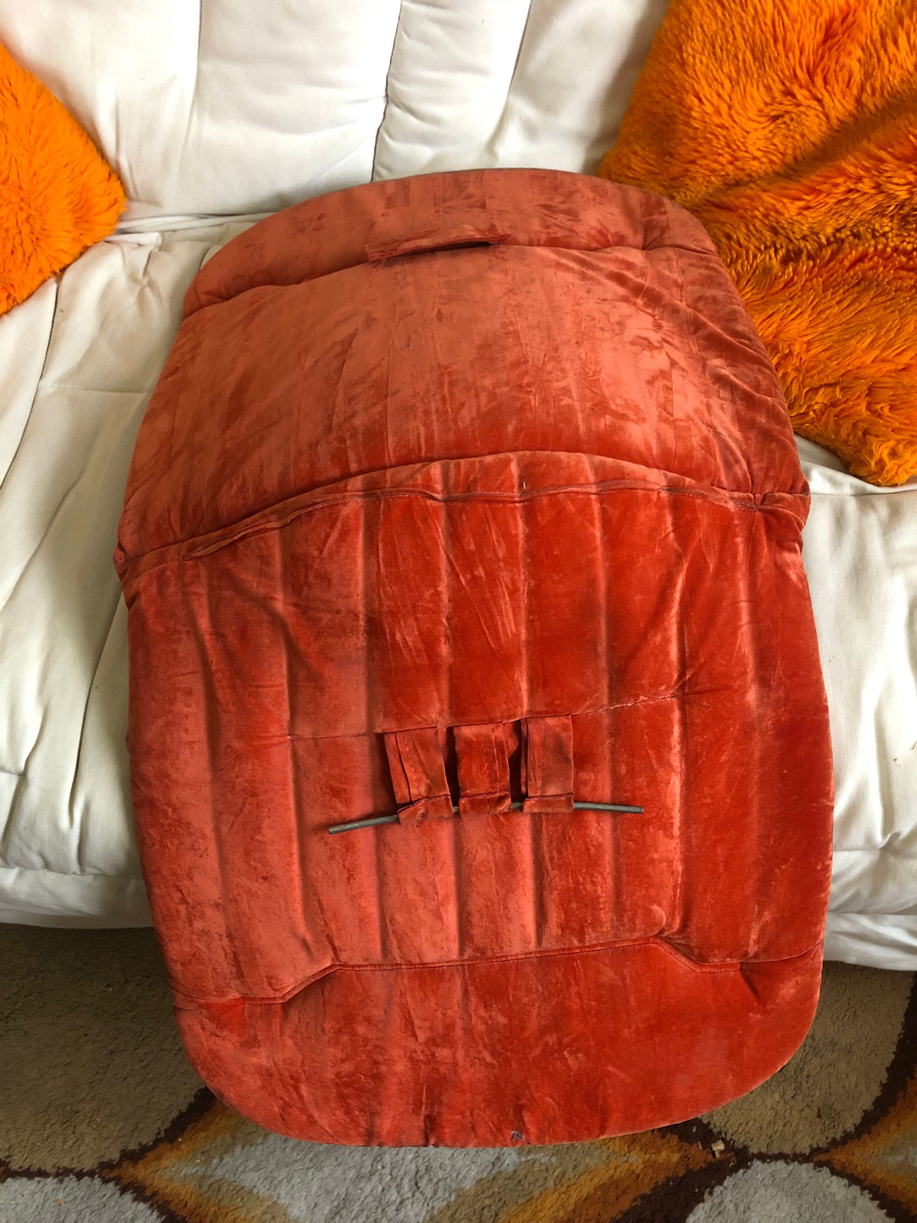 Vintage wired chair 70