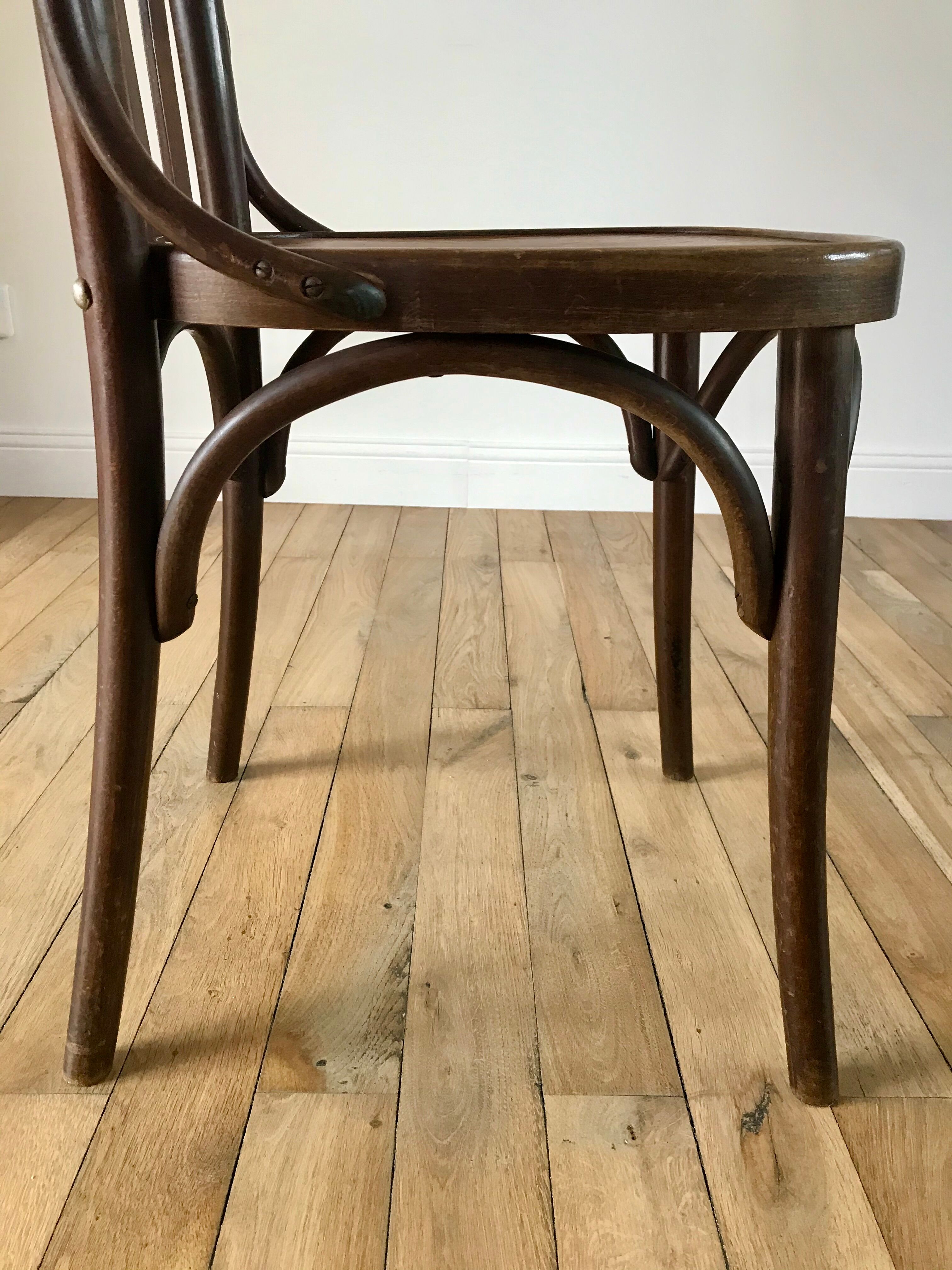 Curved wooden bistro chair 40s 50s