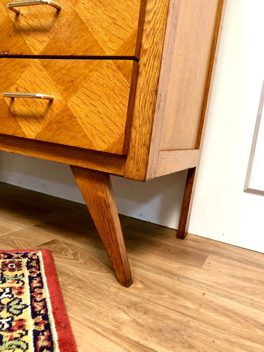 Compass feet dresser