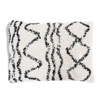 Coussin berbere 30x50 blanc motif noir
