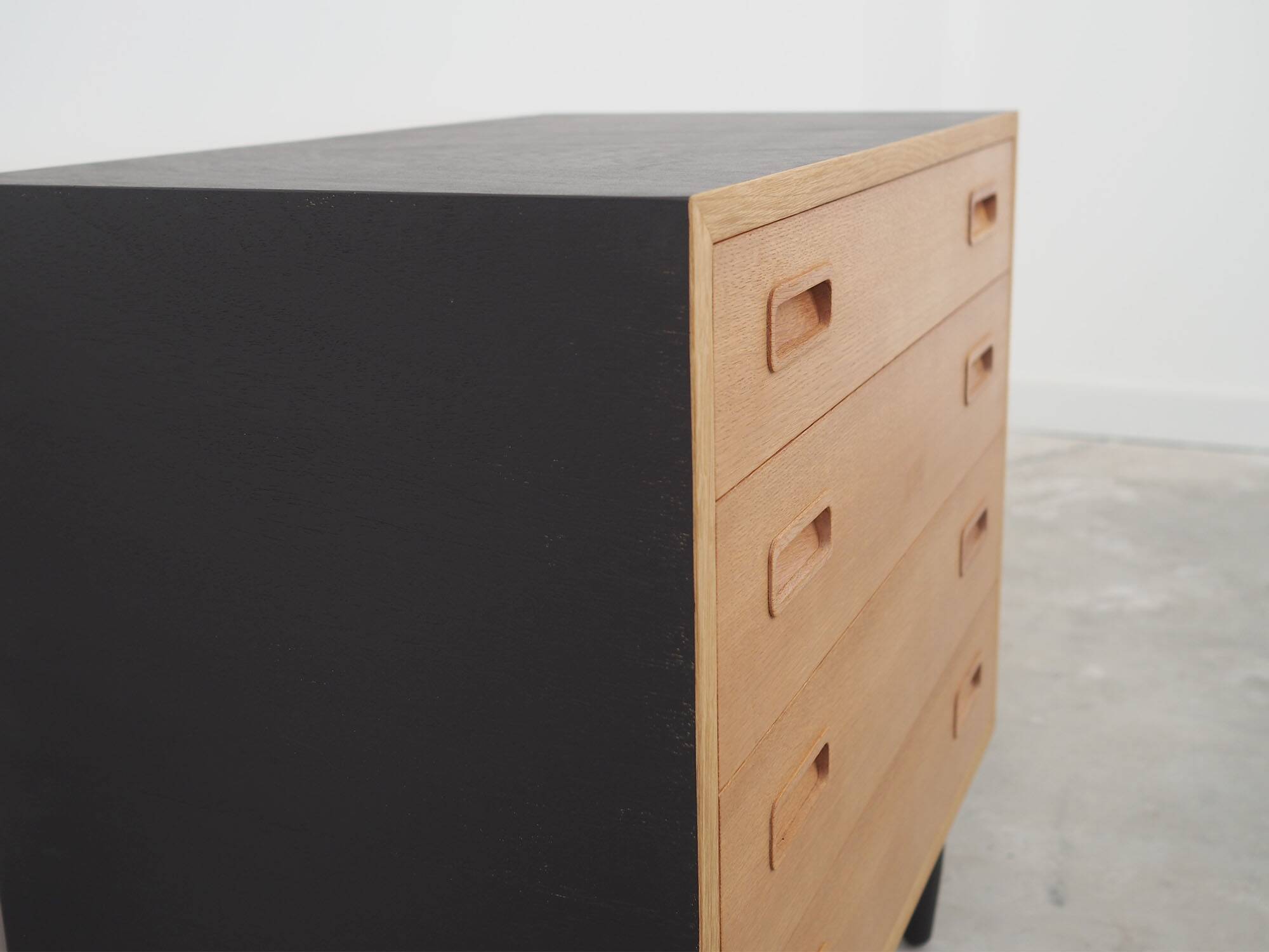 Ash chest of drawers, Danish design, 1970s, manufacturer: Hundevad & Co