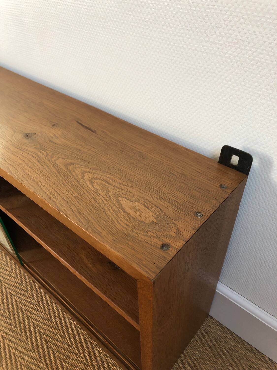 Shelf / display case