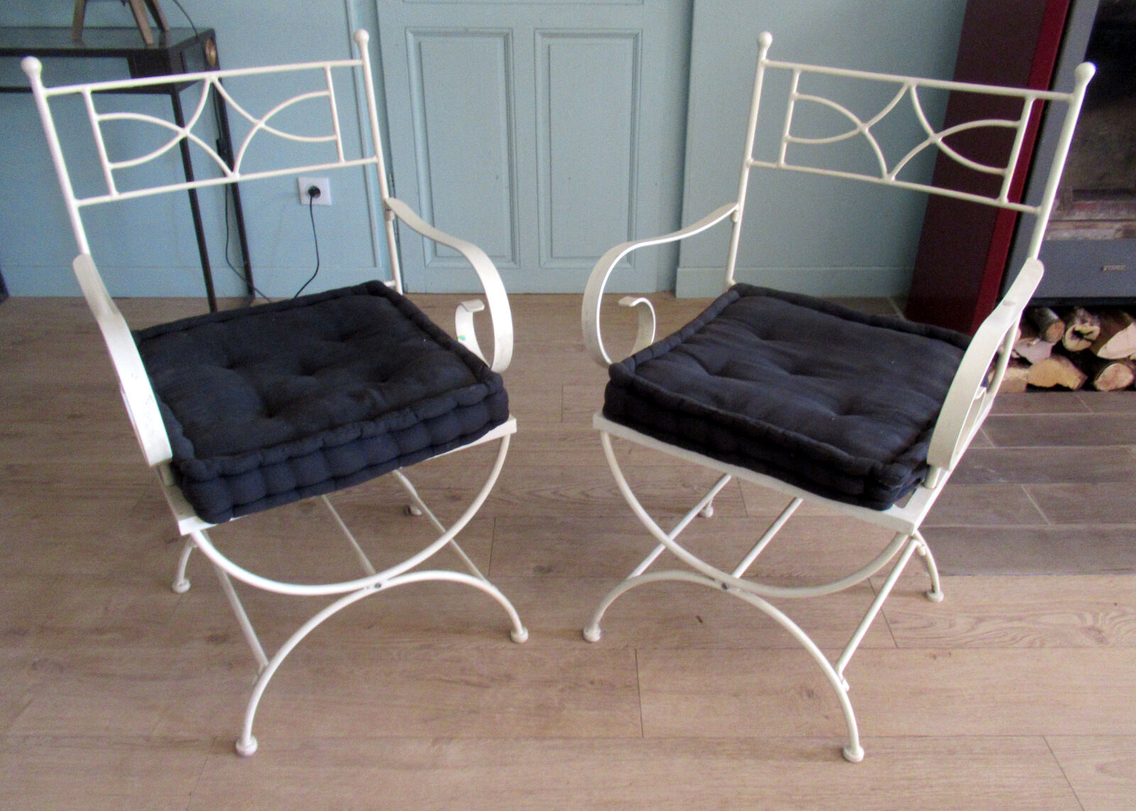 Set of garden seats, made of iron