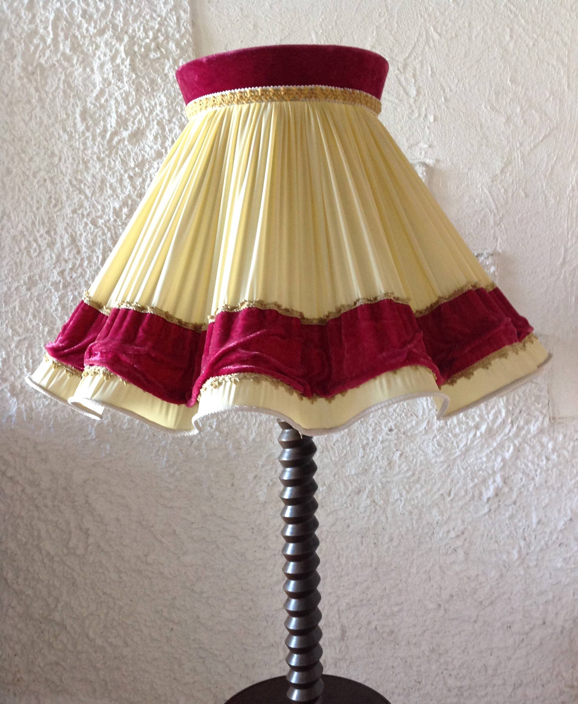 Wooden floor lamp turned in the spirit of Charles Dudouyt / art deco style