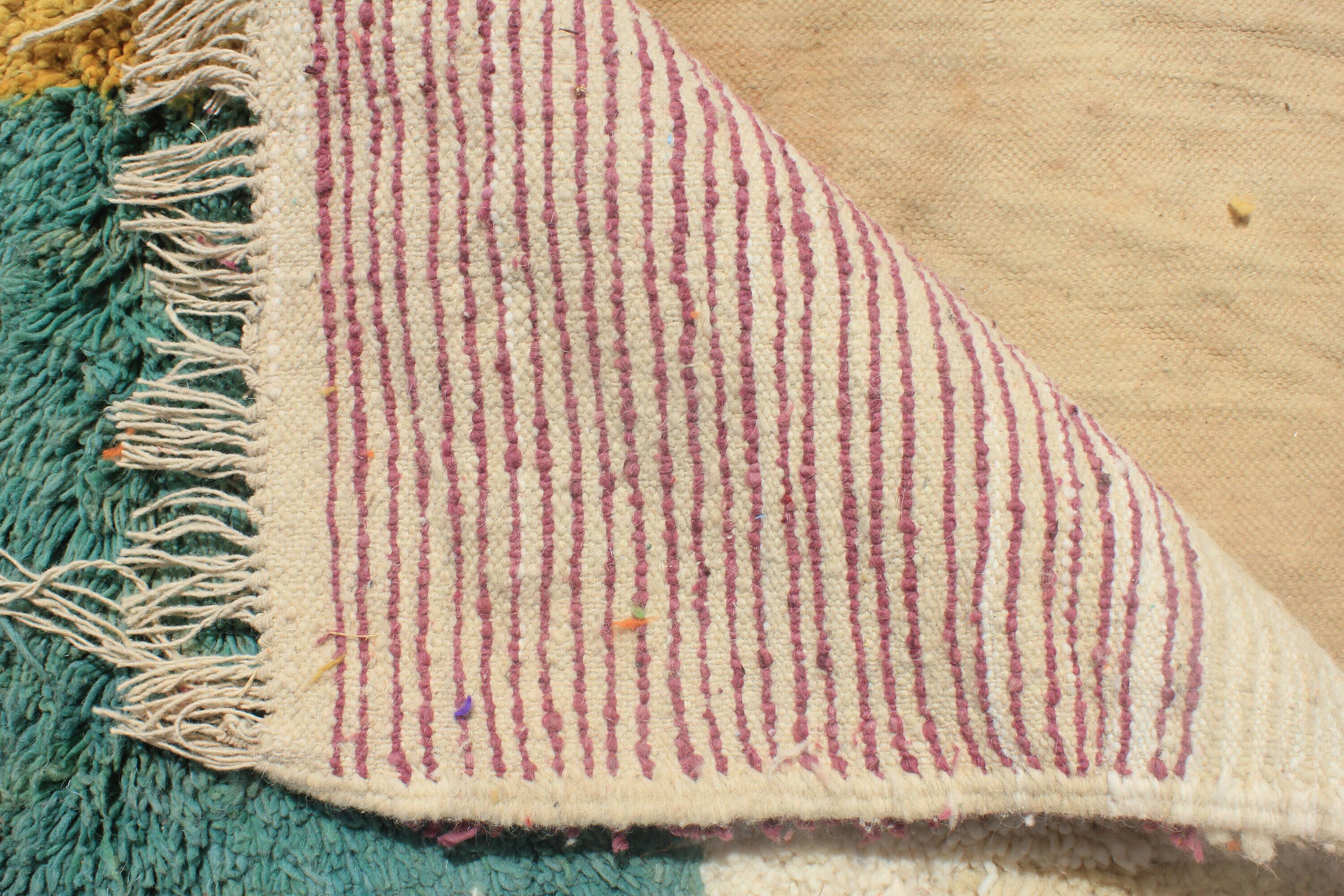 Traditional Moroccan Berber rug 3 x 2 m