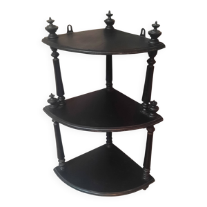 Etagere de coin noircie - iii